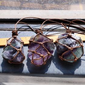 Hand woven irregular fluorite pendant（Random shipment）